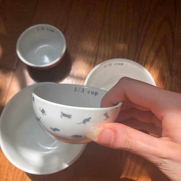 UO Patterned Measuring Cups Set - Picture 6 of 10